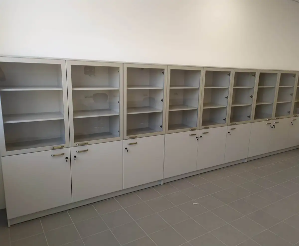 Regały laboratoryjne i magazynowe