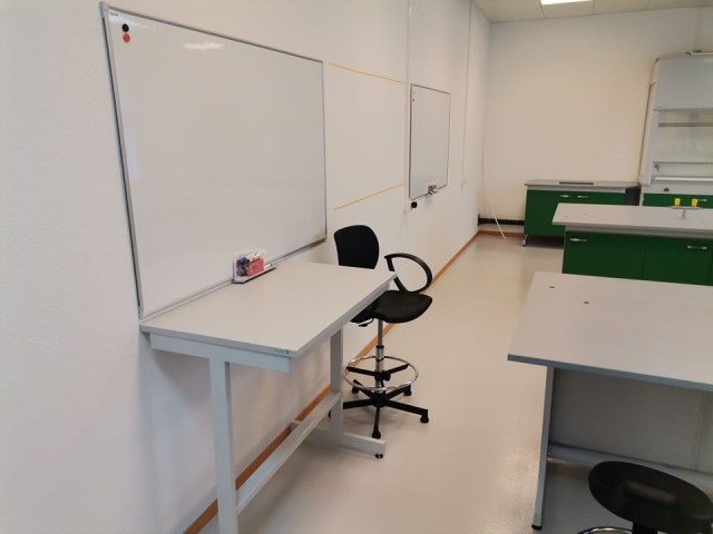 Meble ze stali nierdzewnej