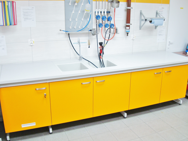 Mebli laboratoryjne