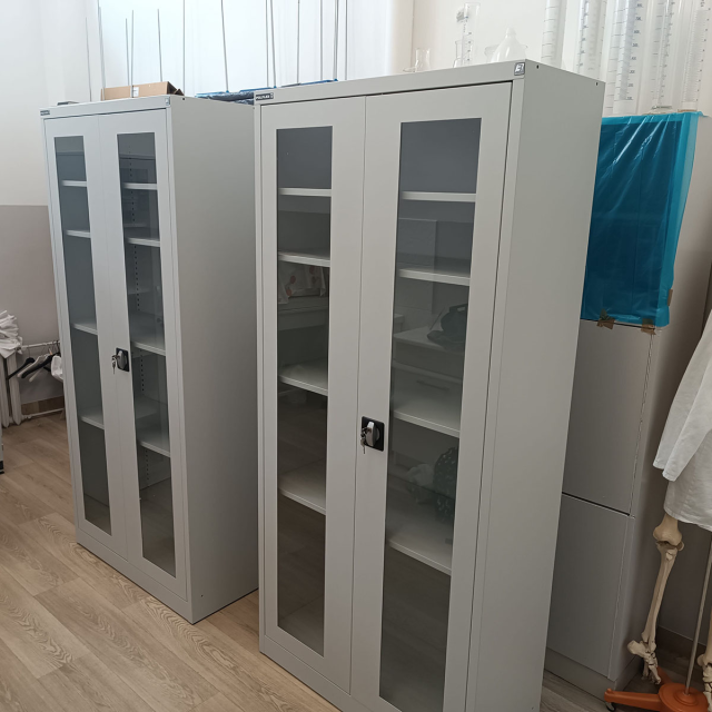 Regały laboratoryjne i magazynowe