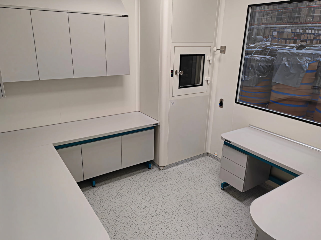 meble - Clean room